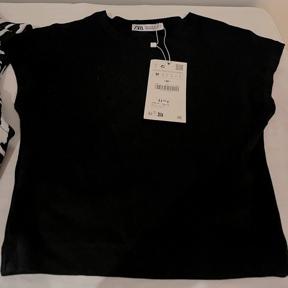 ZARA crop tops (2) black and white - Picture 3 of 6